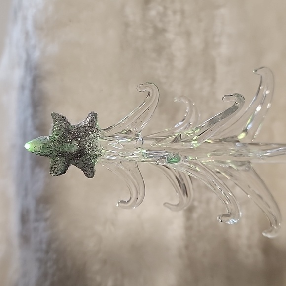 Glass Christmas Tree - Picture 16 of 16